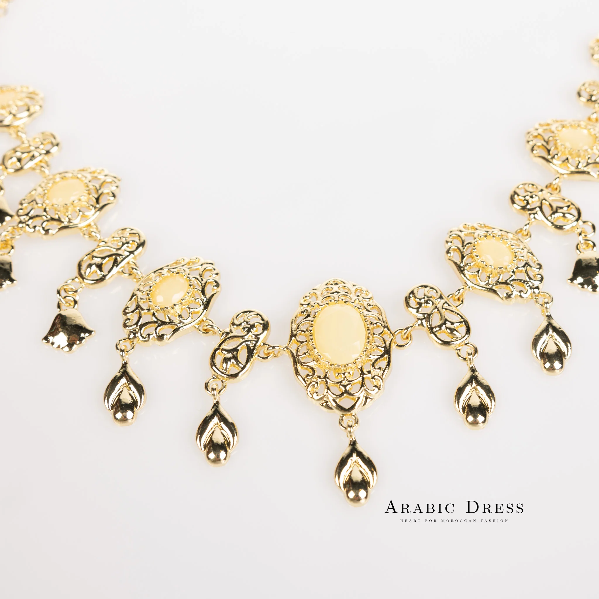 Creme Sunwoo Necklace - Image 2