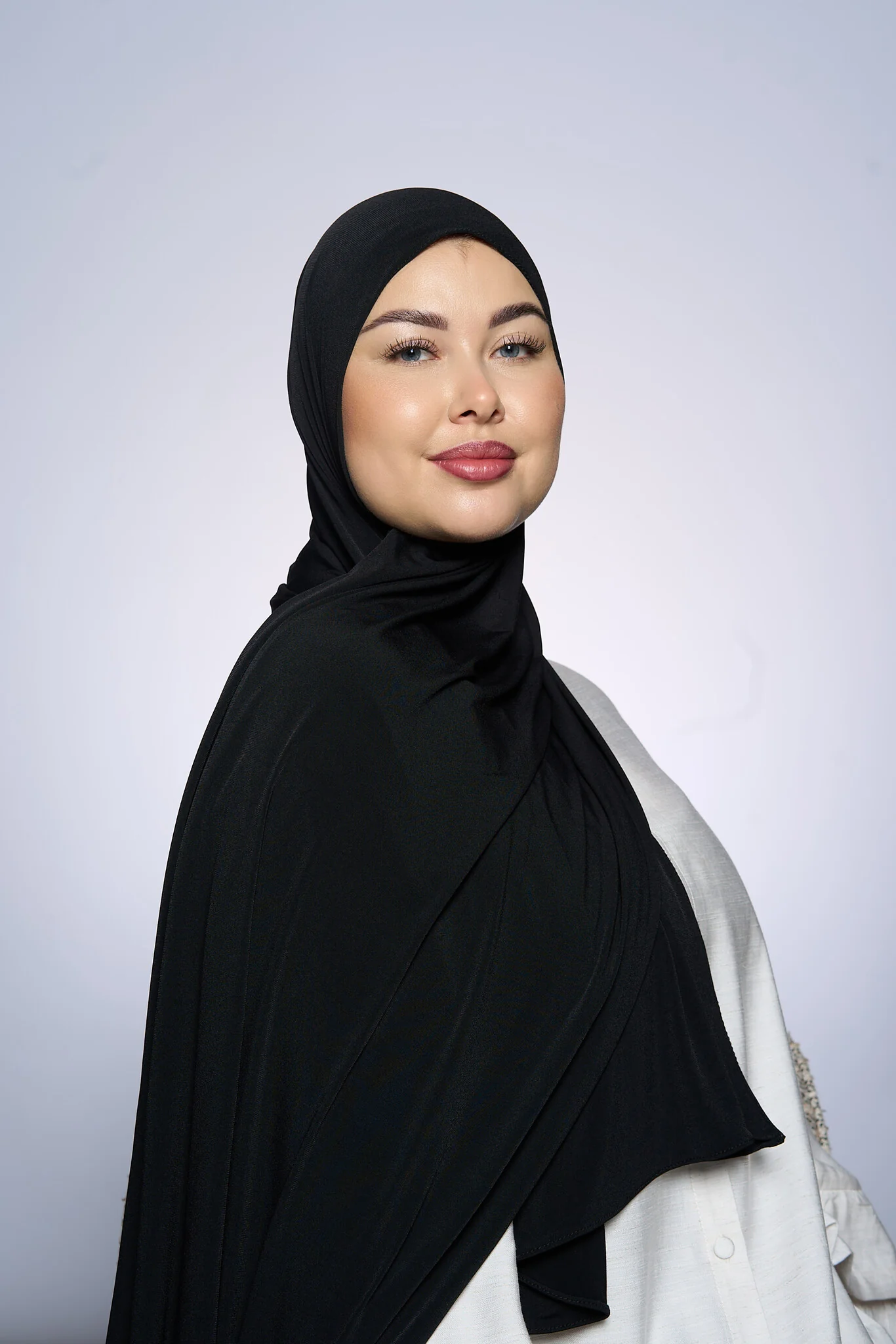 Premium Jersey Hijab Fin -  Black - Image 3