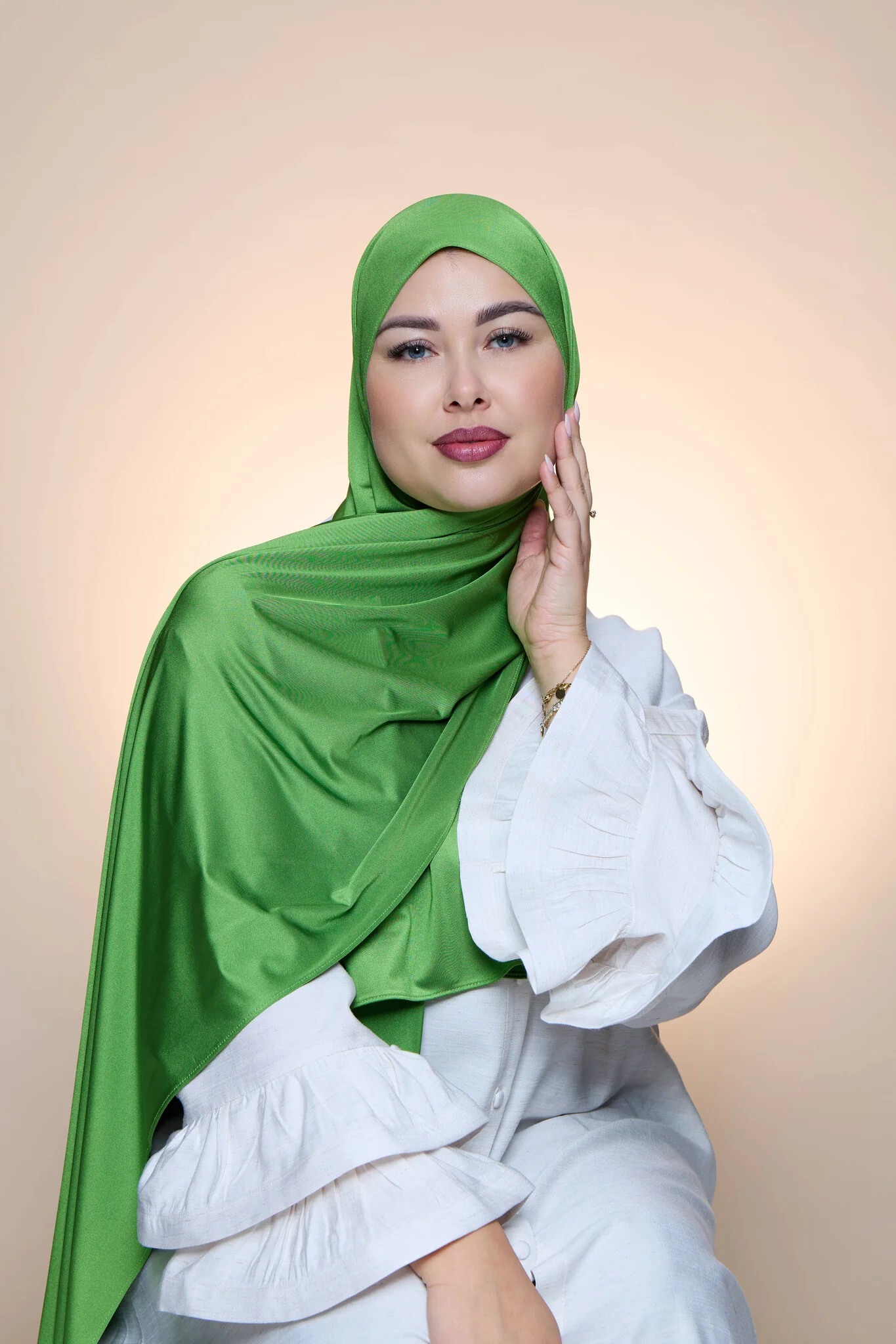 Hijab Premium Satin Mae Green - Image 3