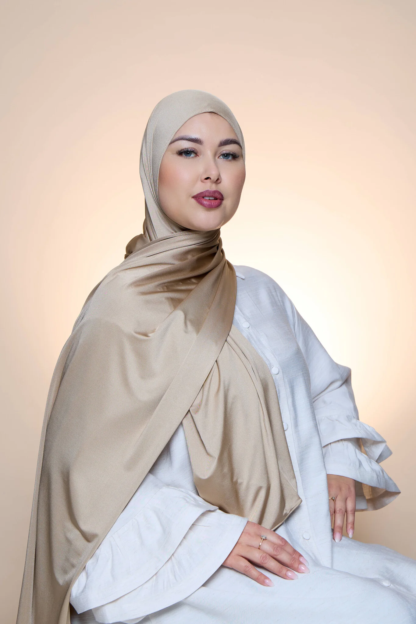 Hijab Premium Satin Mae Nude - Image 3