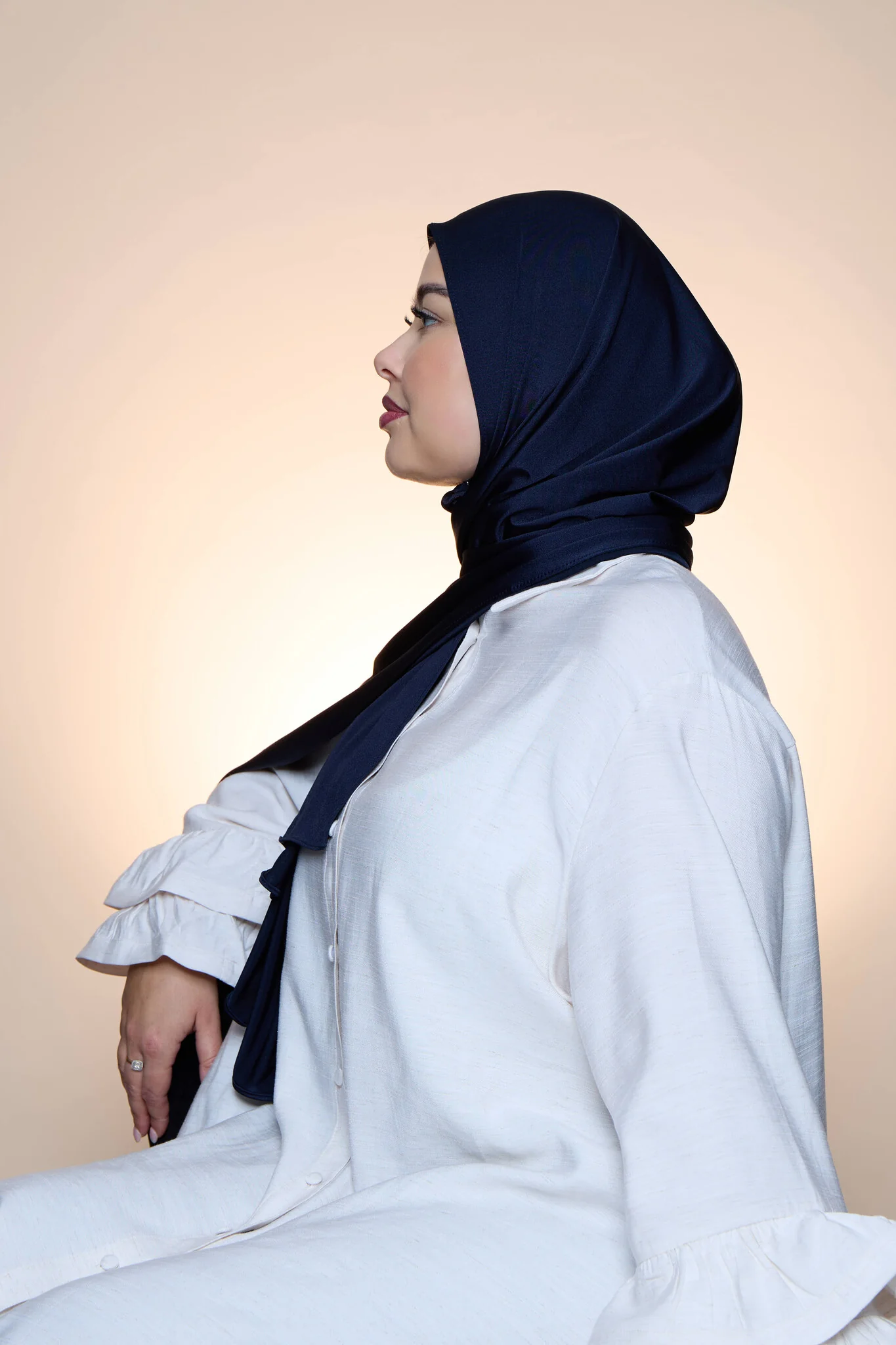 Hijab Premium Satin Mae Oxfordblue - Image 3