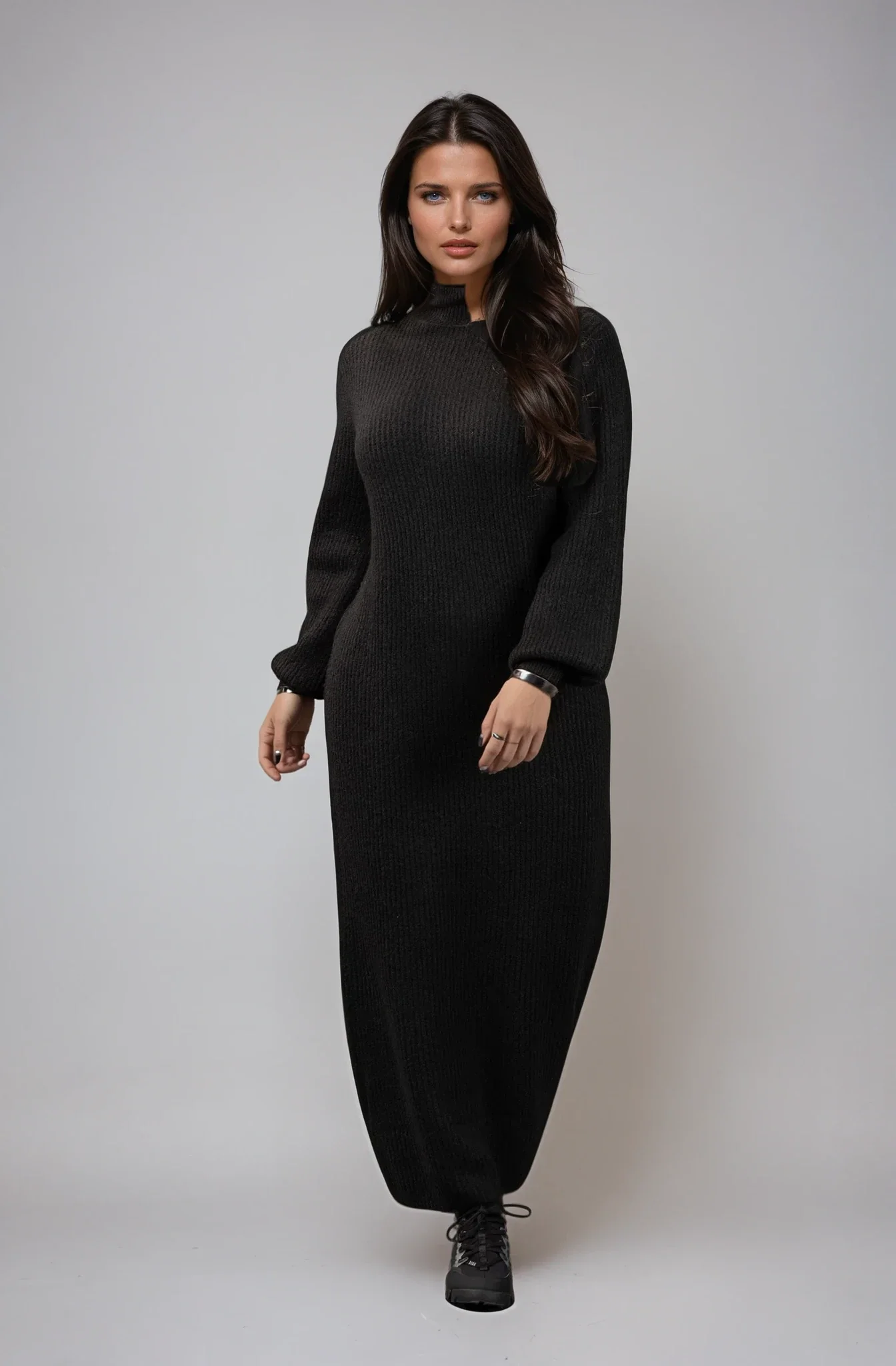 Naomi Black - Image 3