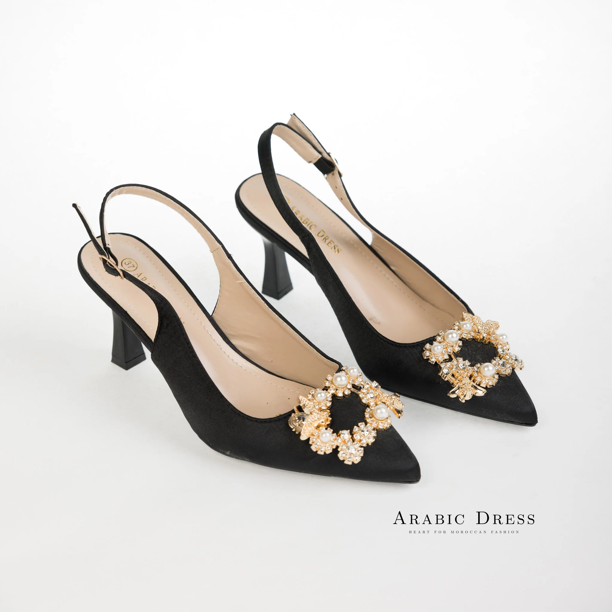 Neyla Heels Black