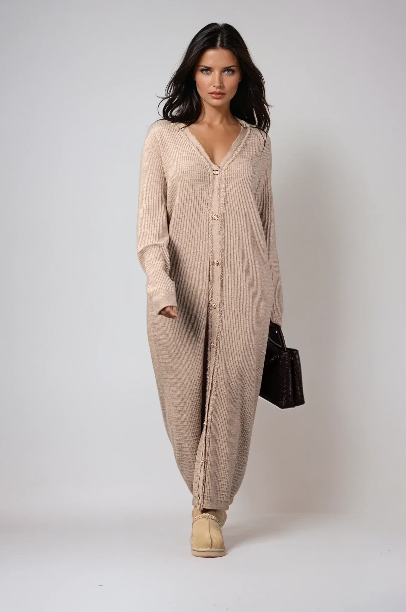 Noa Khaki - Image 2
