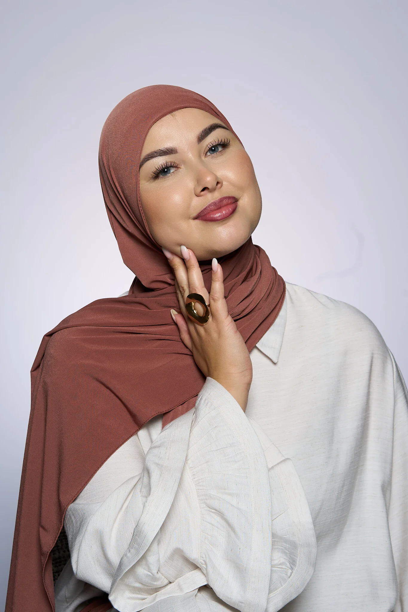 Premium Jersey Hijab Fin -   Caramel Brown - Image 2