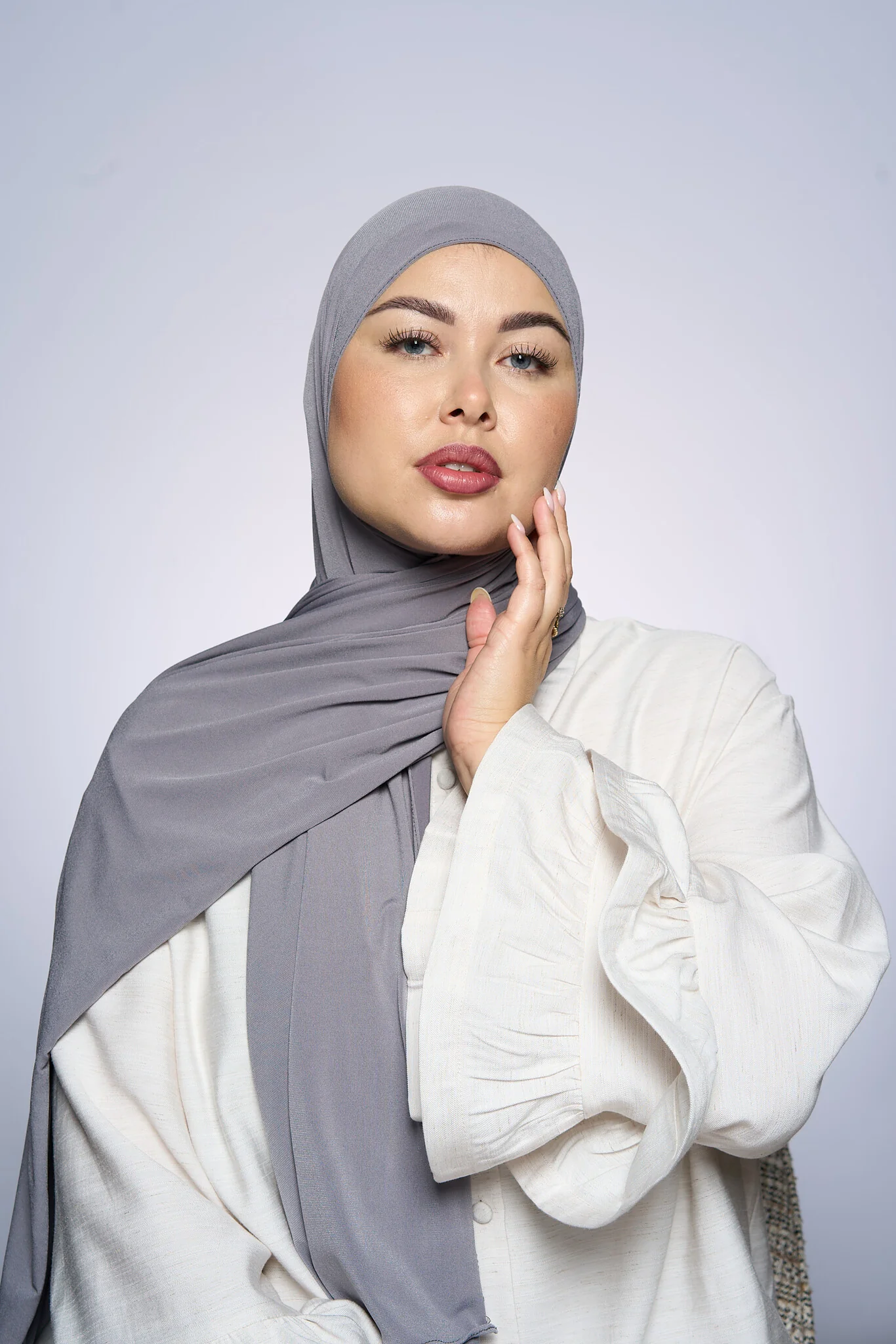 Premium Jersey Hijab Fin -  Dark Gray - Image 2