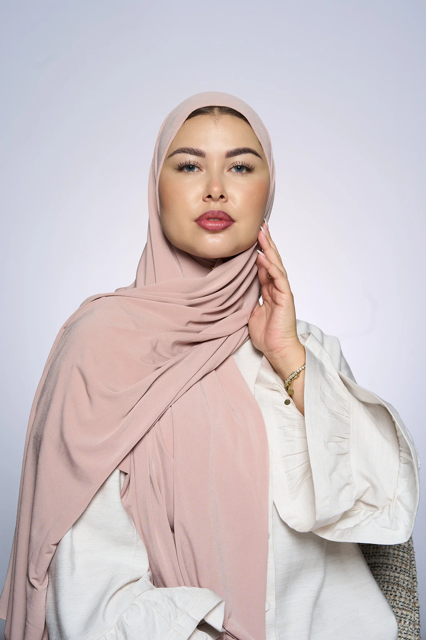 Premium Jersey Hijab Fin -  Medium Tanny - Image 2