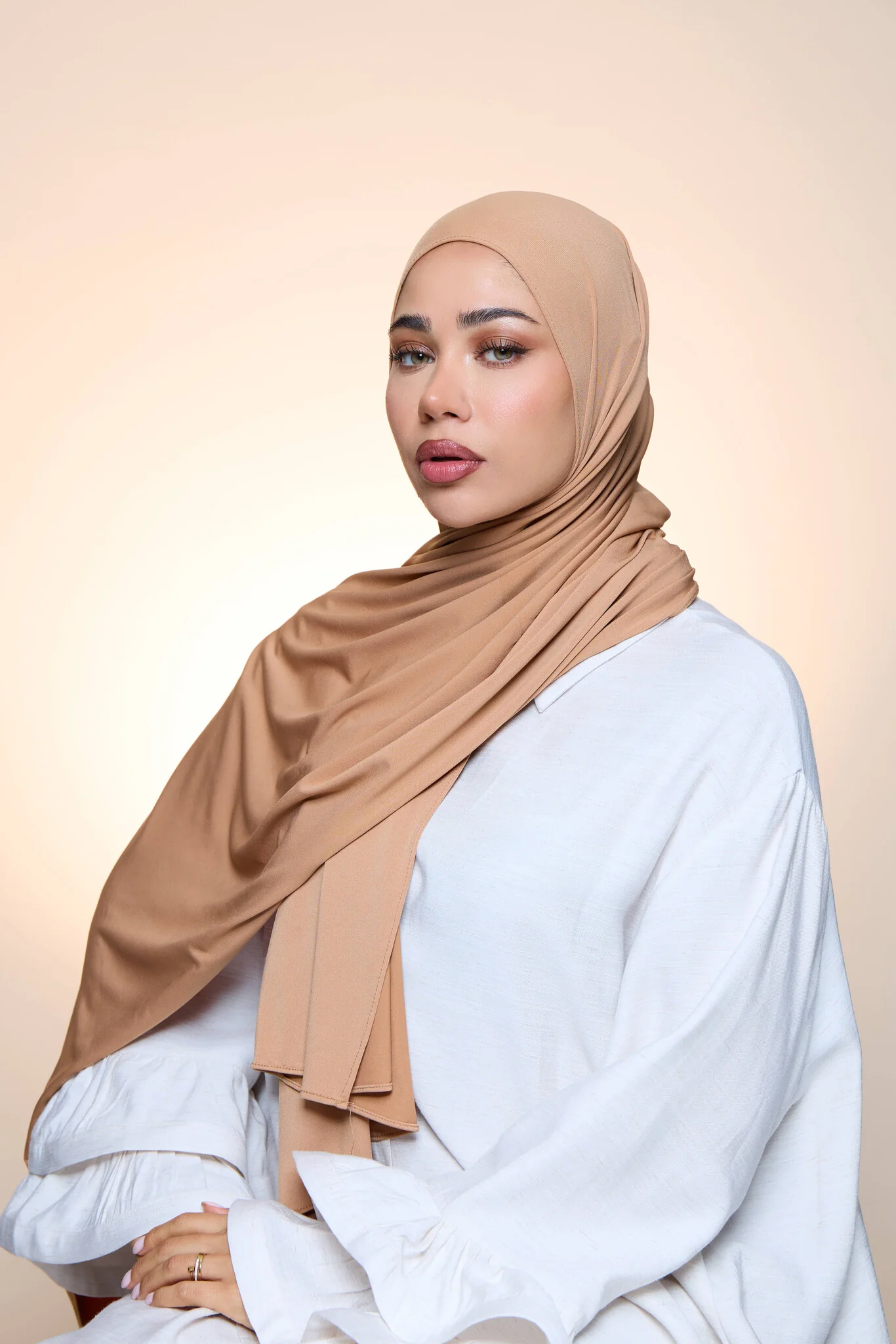 PREMIUM JERSEY HIJAB HERA - CARAMEL - Image 3
