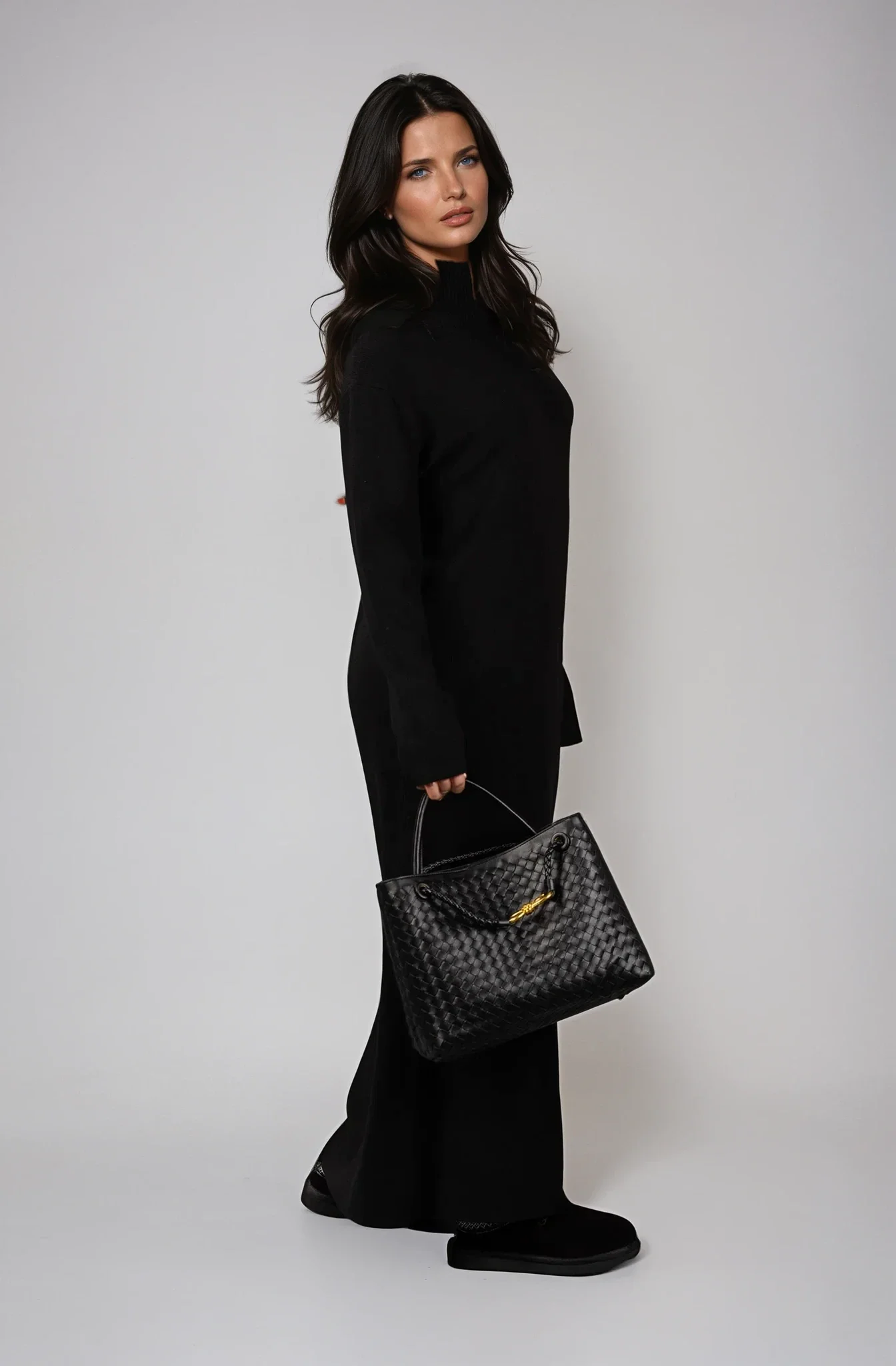 Sanne Black - Image 4