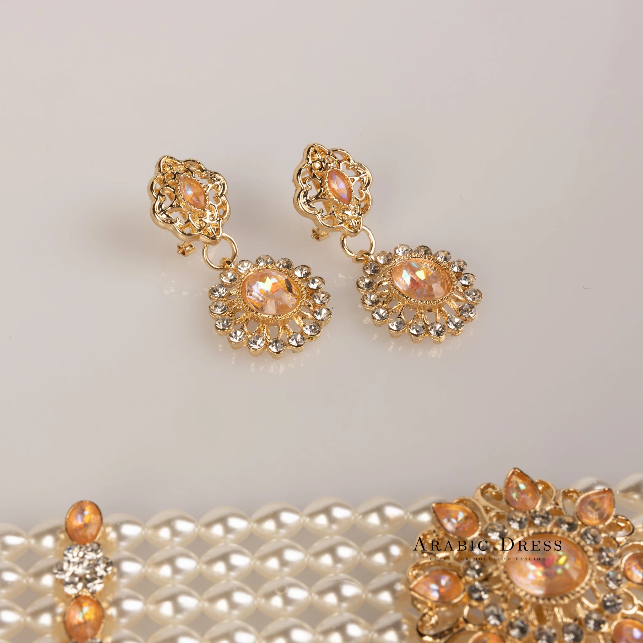 Sisi pearl  salmon necklace set - Image 2