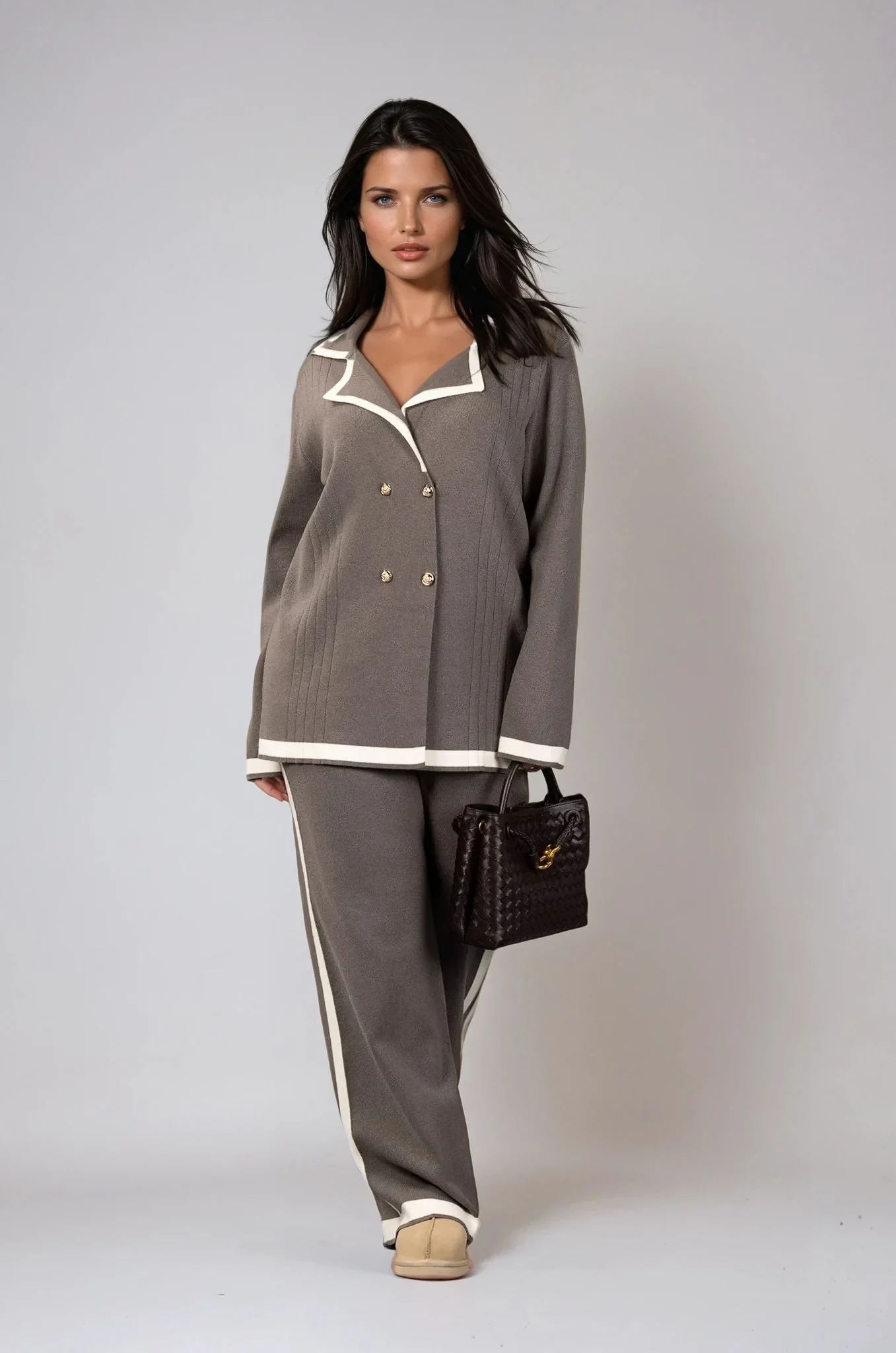 Tessa Grey - Image 2