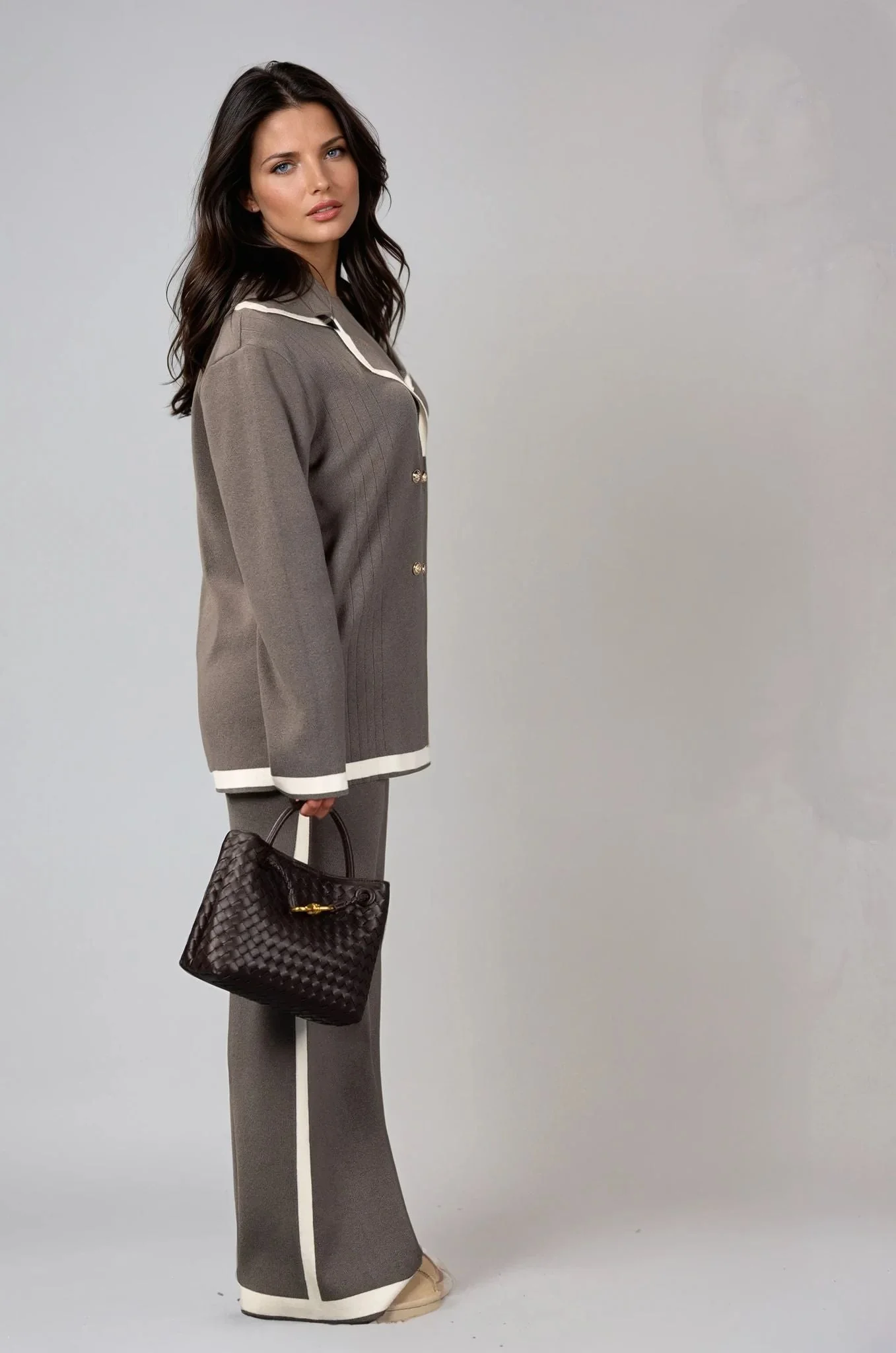 Tessa Grey - Image 3